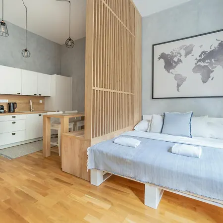 Chic Brick In Historic Center By Rentez Apartament Praga