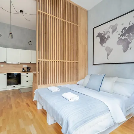 Chic Brick In Historic Center By Rentez Apartament